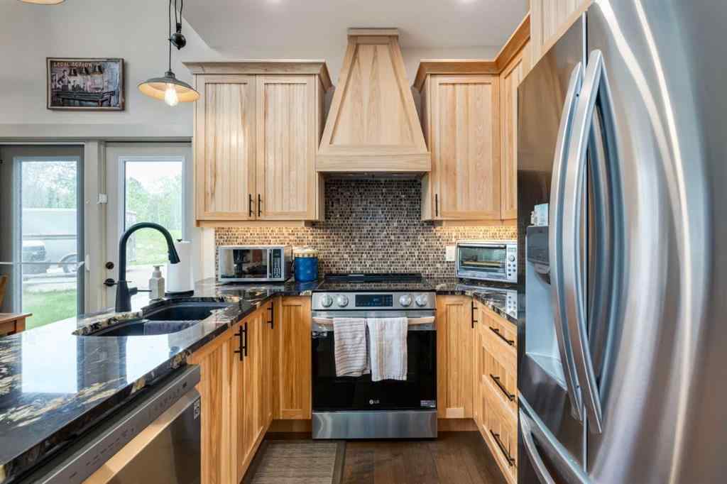 MLS® A2228063 - 33131 Meskanaw Road  in Bearspaw_Calg Rural Rocky View County, Residential
