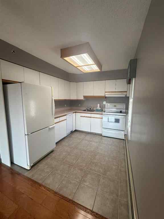 MLS® A2228100 - Unit #407 5007 52 Avenue  in Central Ponoka Ponoka, Residential