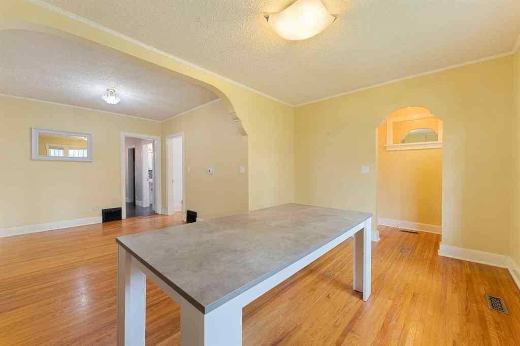 MLS® A2228102 - 2612 26A Street SW in Killarney/Glengarry Calgary, Residential