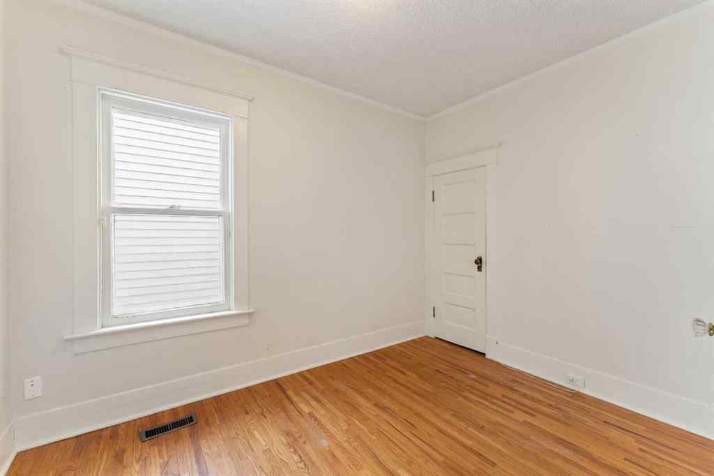 MLS® A2228102 - 2612 26A Street SW in Killarney/Glengarry Calgary, Residential