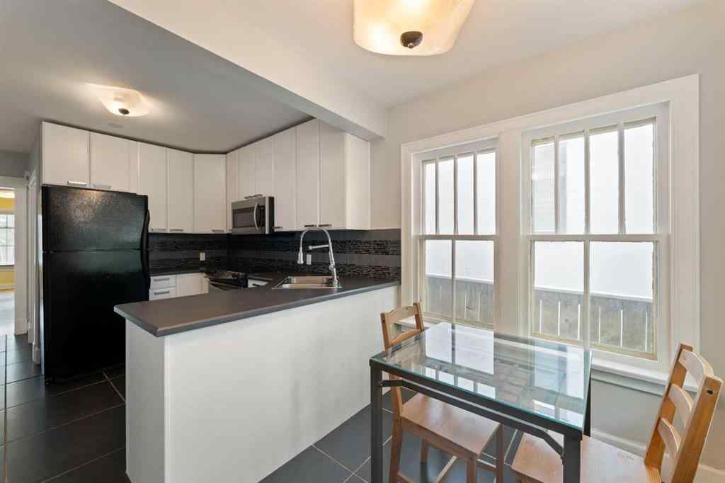 MLS® A2228102 - 2612 26A Street SW in Killarney/Glengarry Calgary, Residential