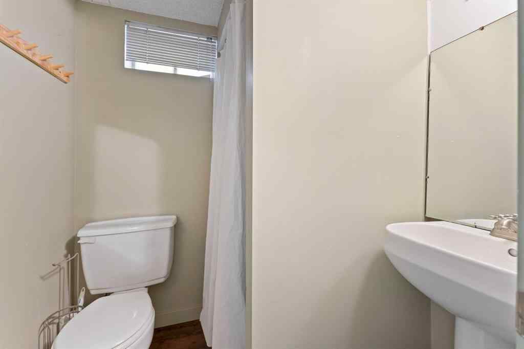 MLS® A2228102 - 2612 26A Street SW in Killarney/Glengarry Calgary, Residential