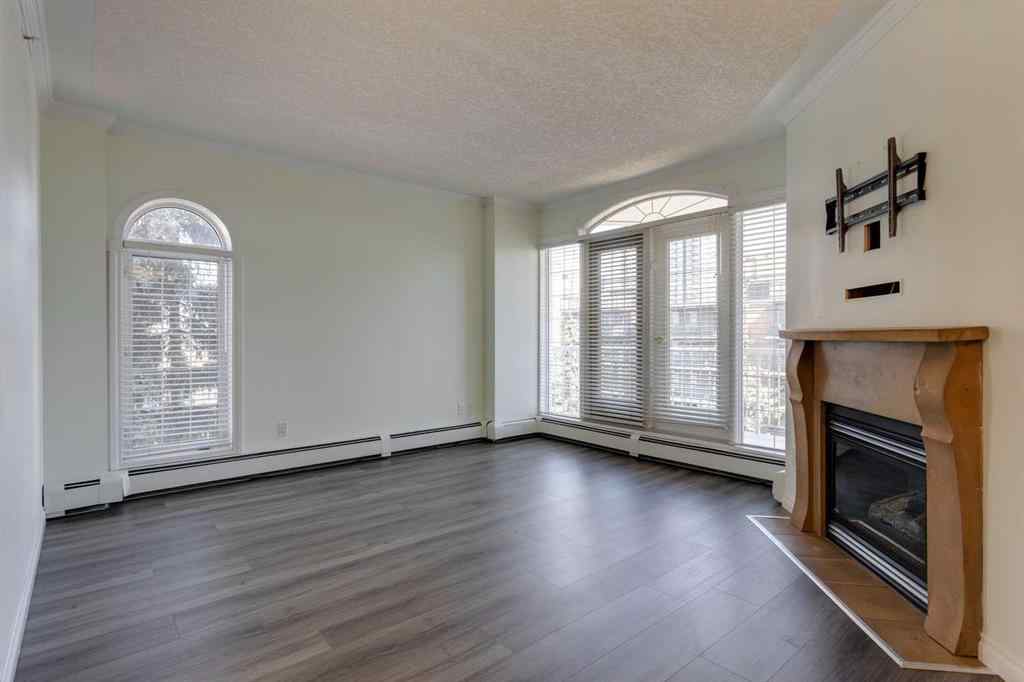 MLS® A2228107 - Unit #403 1315 12 Avenue SW in Beltline Calgary, Residential