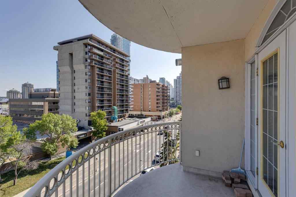 MLS® A2228107 - Unit #403 1315 12 Avenue SW in Beltline Calgary, Residential