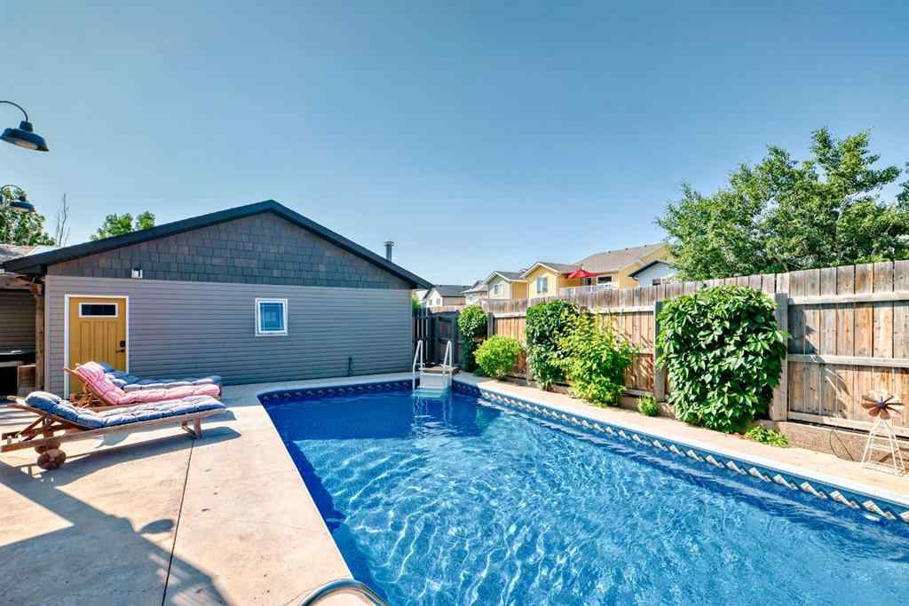 MLS® A2228153 - 340 Tartan Circle W in West Highlands Lethbridge, Residential