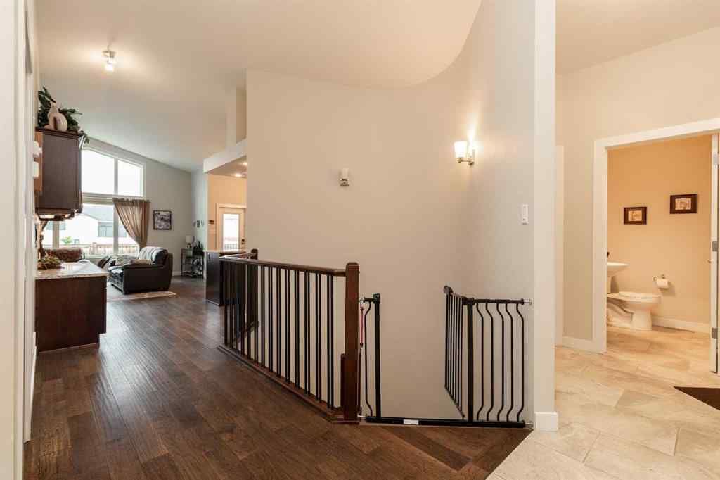 MLS® A2228185 - 342 Sixmile Ridge S in Southgate Lethbridge, Residential