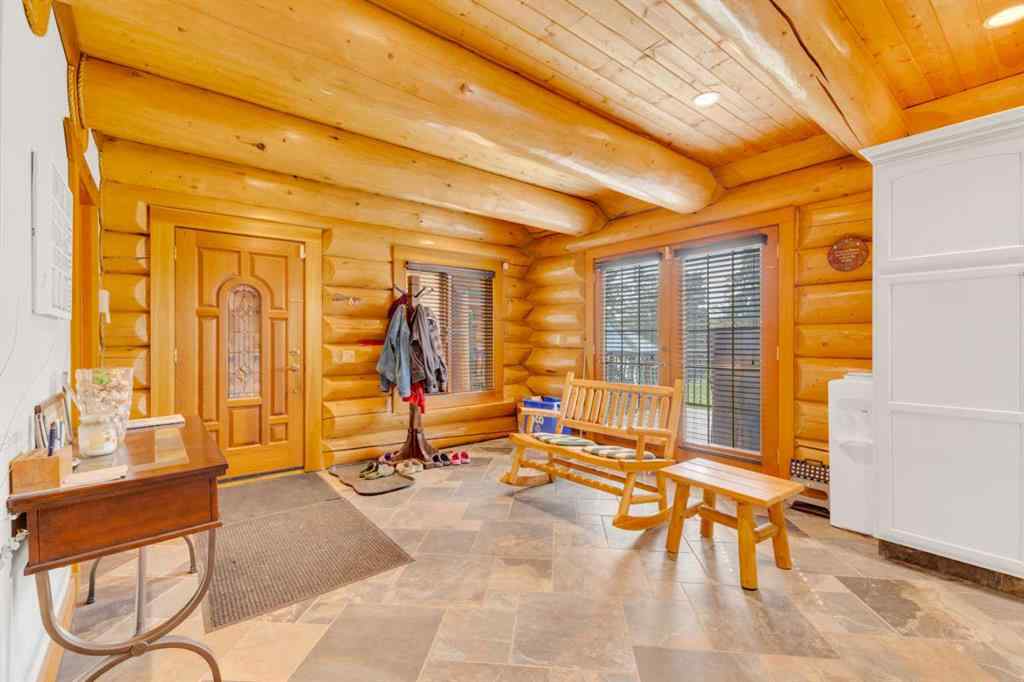 MLS® A2228190 - 8 Oliver Avenue  in NONE Gull Lake, Residential