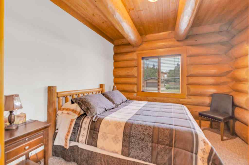 MLS® A2228190 - 8 Oliver Avenue  in NONE Gull Lake, Residential