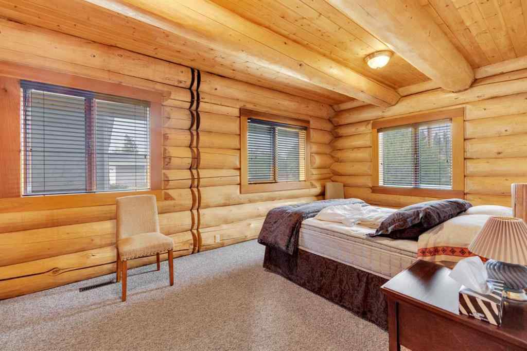 MLS® A2228190 - 8 Oliver Avenue  in NONE Gull Lake, Residential
