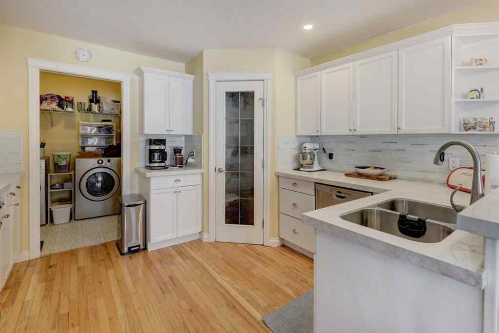 MLS® A2228204 - 600 Bankview Drive  in Bankview Drumheller, Residential