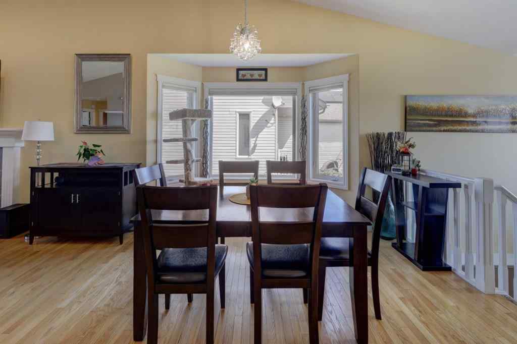 MLS® A2228204 - 600 Bankview Drive  in Bankview Drumheller, Residential