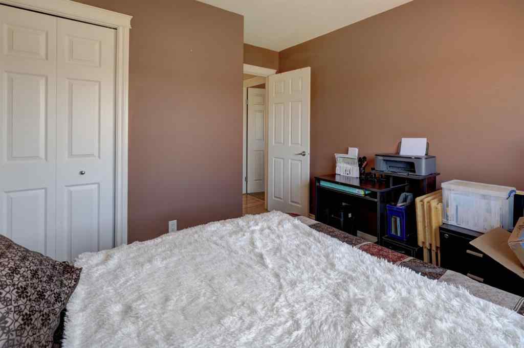 MLS® A2228204 - 600 Bankview Drive  in Bankview Drumheller, Residential