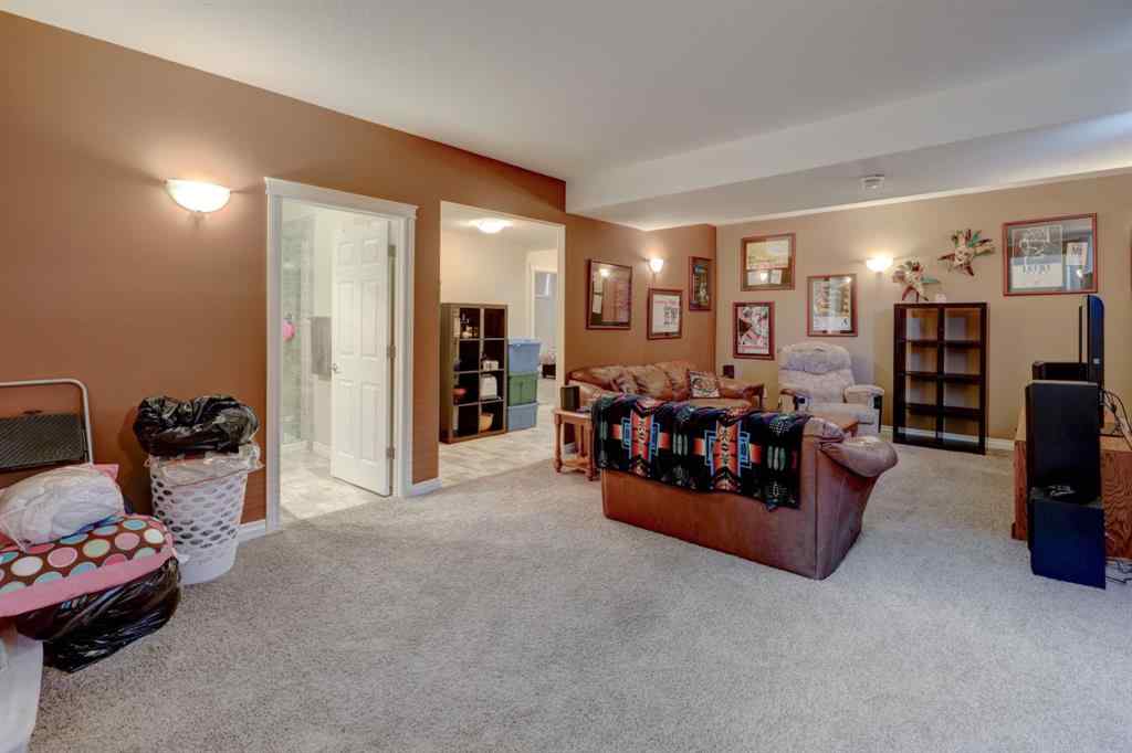 MLS® A2228204 - 600 Bankview Drive  in Bankview Drumheller, Residential