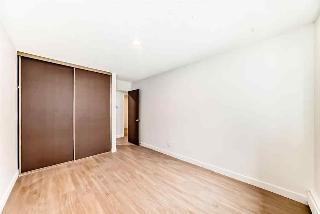MLS® A2228206 - Unit #2204 4001B 49 Street NW in Varsity Calgary, Residential