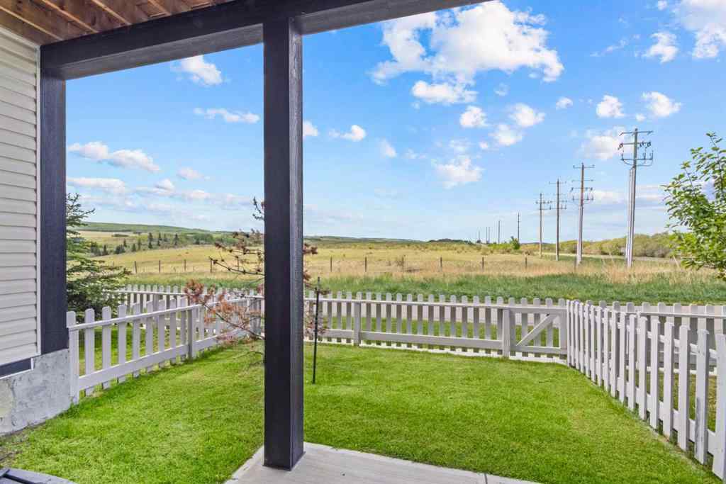 MLS® A2228218 - 2003 Jumping Pound Common  in Jumping Pound Ridge Cochrane, Residential