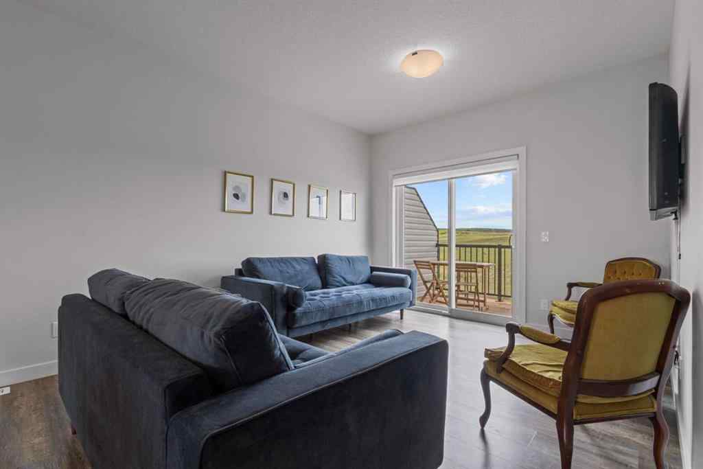 MLS® A2228218 - 2003 Jumping Pound Common  in Jumping Pound Ridge Cochrane, Residential