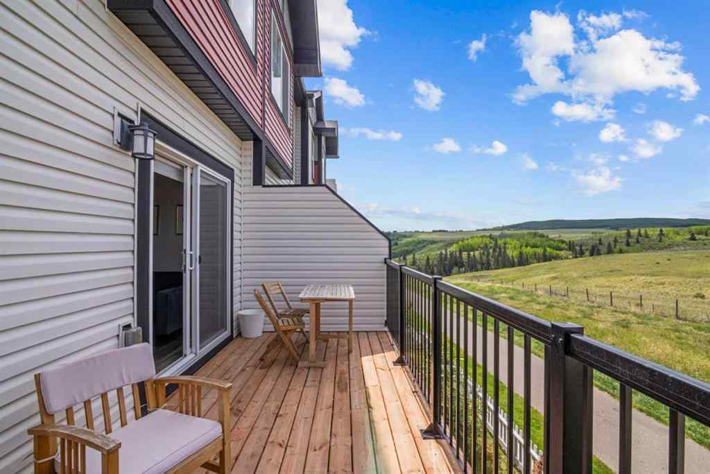 MLS® A2228218 - 2003 Jumping Pound Common  in Jumping Pound Ridge Cochrane, Residential
