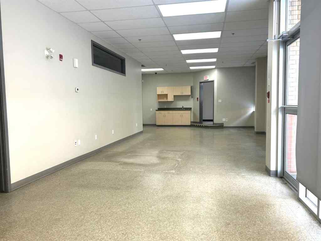 MLS® A2228271 - 657 3 Street SE in SE Hill Medicine Hat, Commercial