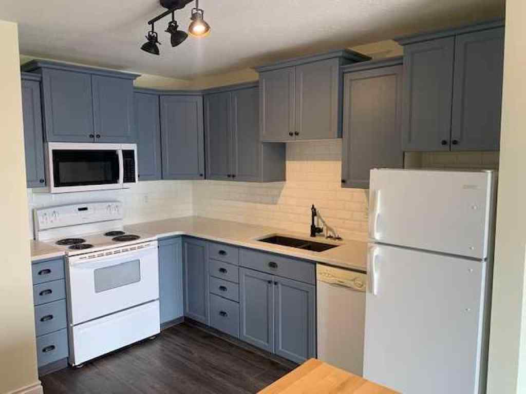 MLS® A2228274 - Unit #5 220 Mayor Magrath Drive N in Westminster Lethbridge, Rental