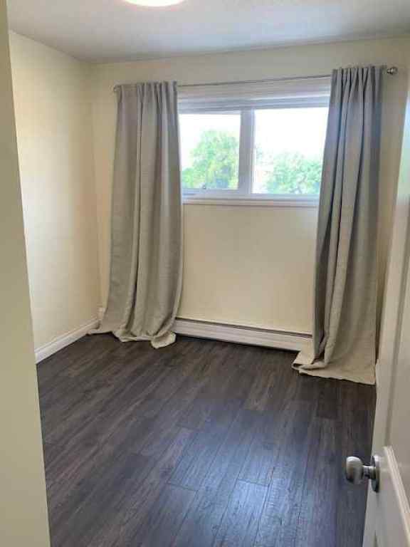 MLS® A2228274 - Unit #5 220 Mayor Magrath Drive N in Westminster Lethbridge, Rental