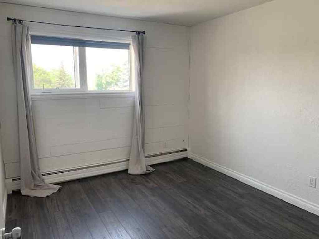MLS® A2228274 - Unit #5 220 Mayor Magrath Drive N in Westminster Lethbridge, Rental