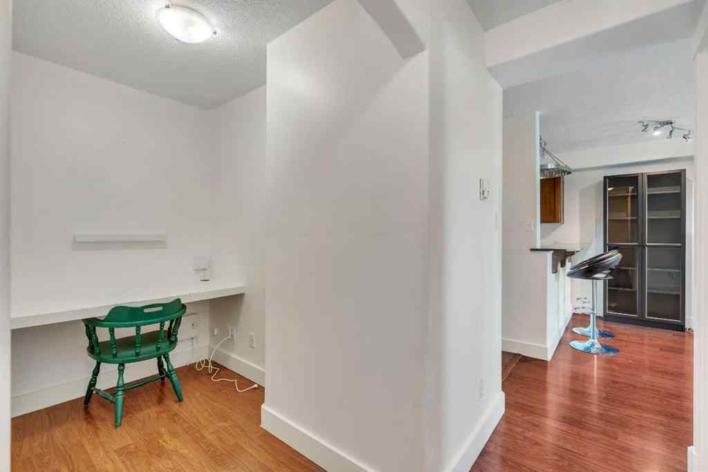 MLS® A2228301 - Unit #309 355 5 Avenue NE in Crescent Heights Calgary, Residential