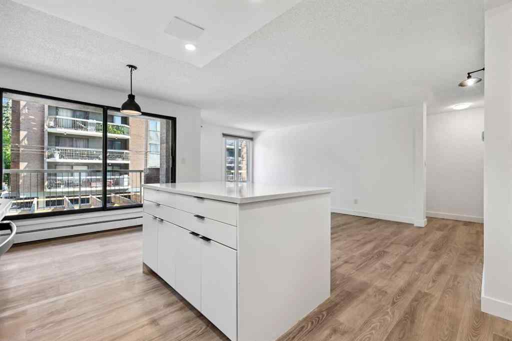 MLS® A2228324 - Unit #206 1414 5 Street SW in Beltline Calgary, Residential