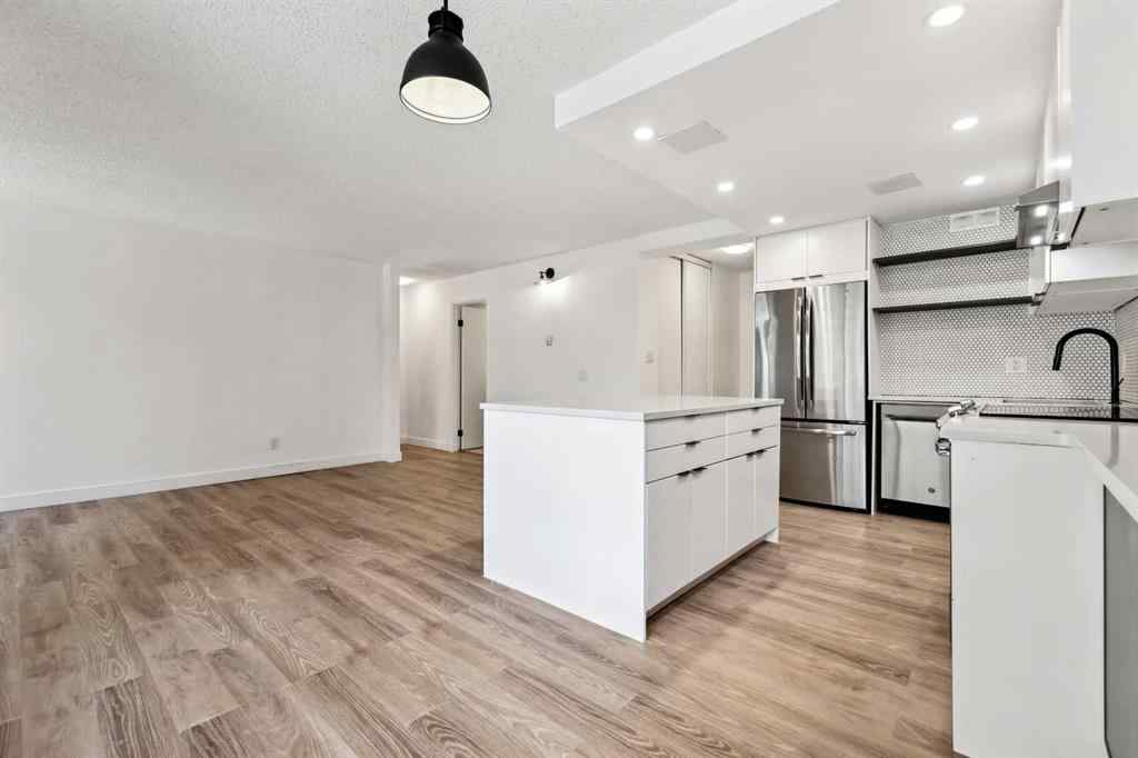 MLS® A2228324 - Unit #206 1414 5 Street SW in Beltline Calgary, Residential