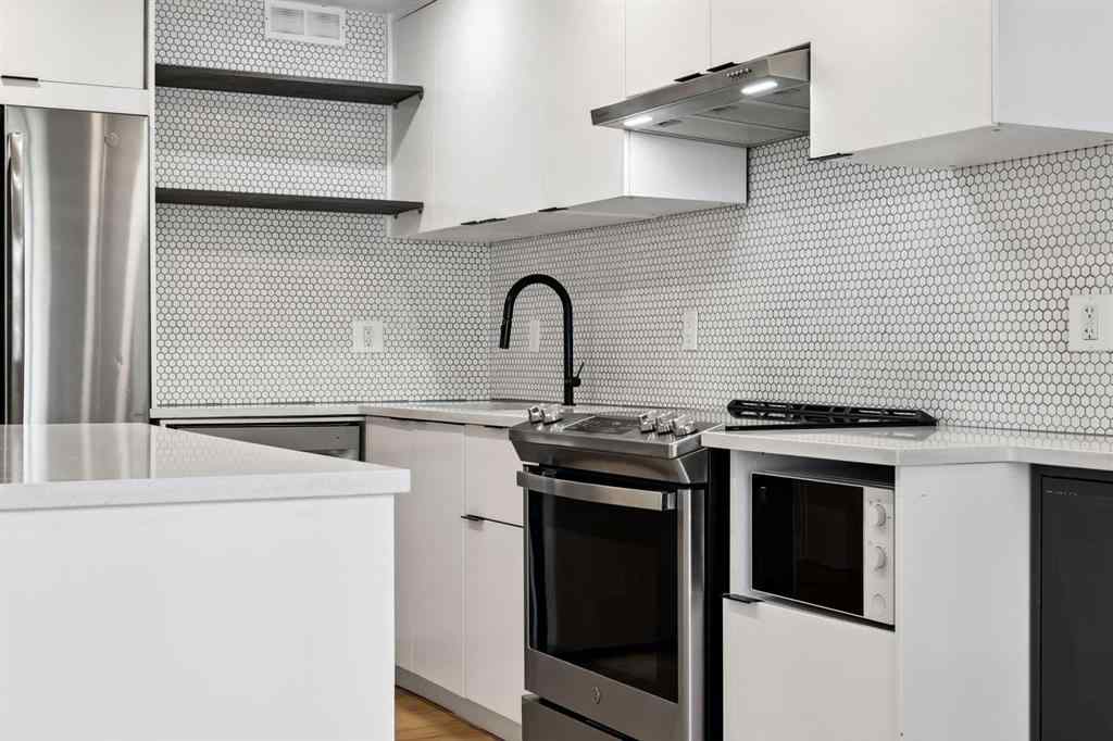 MLS® A2228324 - Unit #206 1414 5 Street SW in Beltline Calgary, Residential