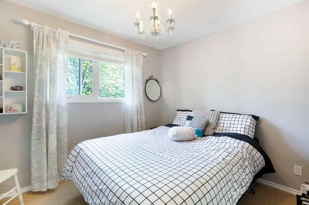 MLS® A2228340 - 116 Varsity Green Bay NW in Varsity Calgary, Residential