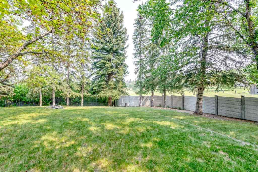 MLS® A2228340 - 116 Varsity Green Bay NW in Varsity Calgary, Residential
