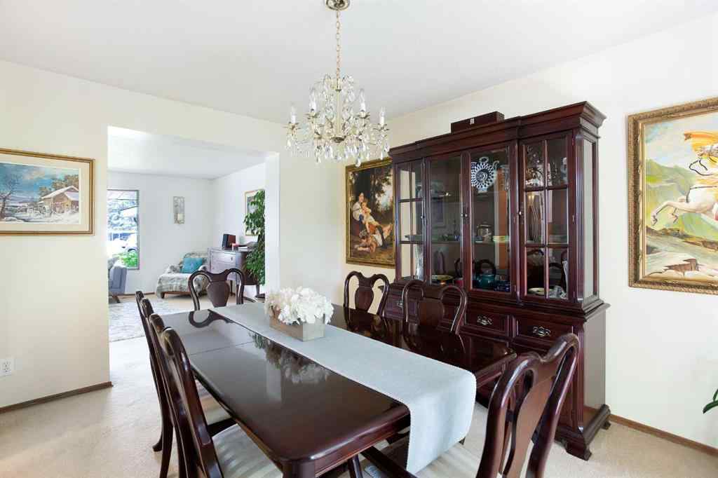 MLS® A2228340 - 116 Varsity Green Bay NW in Varsity Calgary, Residential