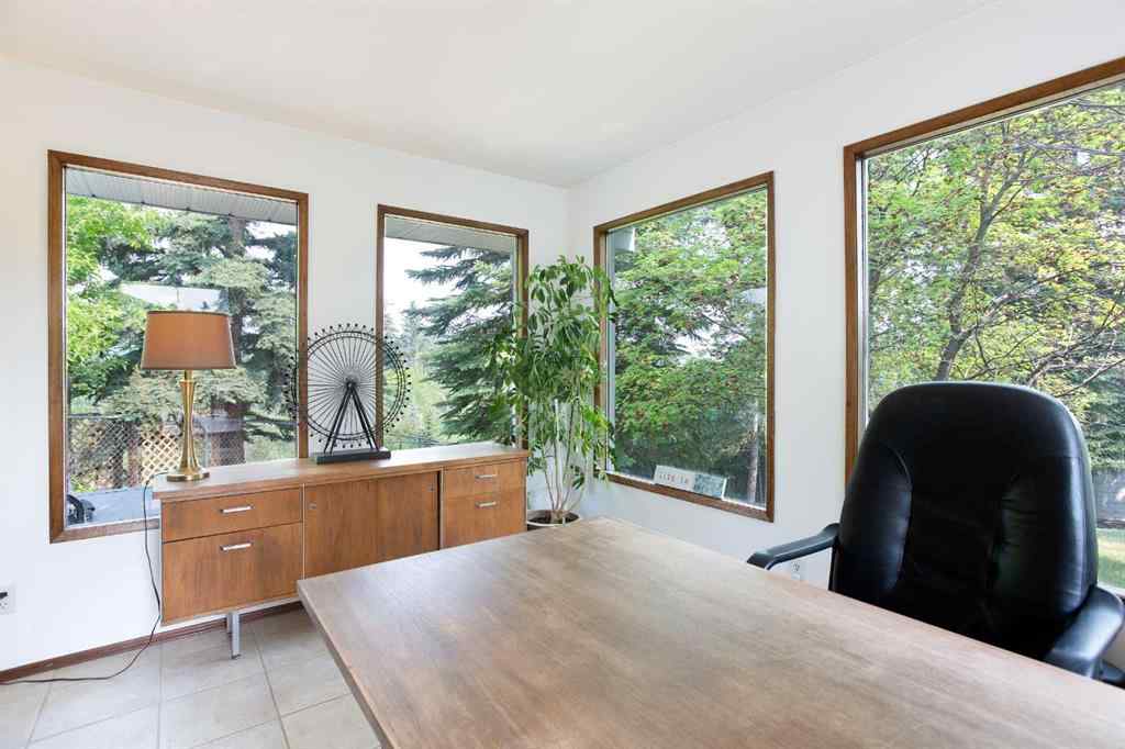 MLS® A2228340 - 116 Varsity Green Bay NW in Varsity Calgary, Residential