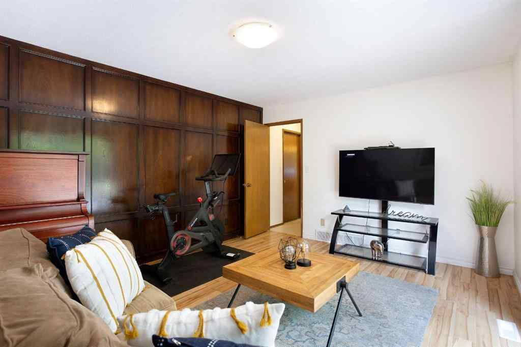 MLS® A2228340 - 116 Varsity Green Bay NW in Varsity Calgary, Residential