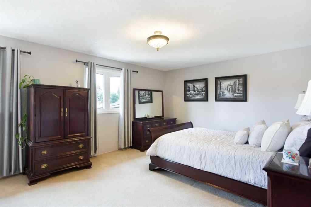 MLS® A2228340 - 116 Varsity Green Bay NW in Varsity Calgary, Residential