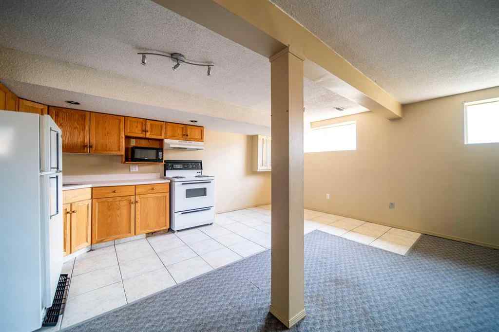 MLS® A2228342 - 1601 5 Avenue  in Wainwright Wainwright, Residential