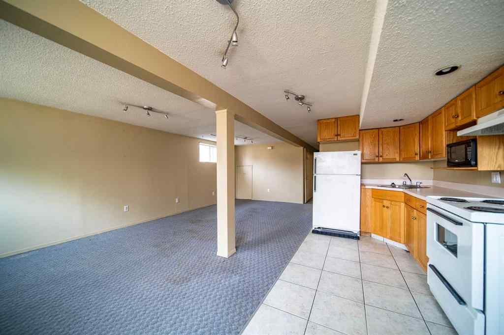MLS® A2228342 - 1601 5 Avenue  in Wainwright Wainwright, Residential
