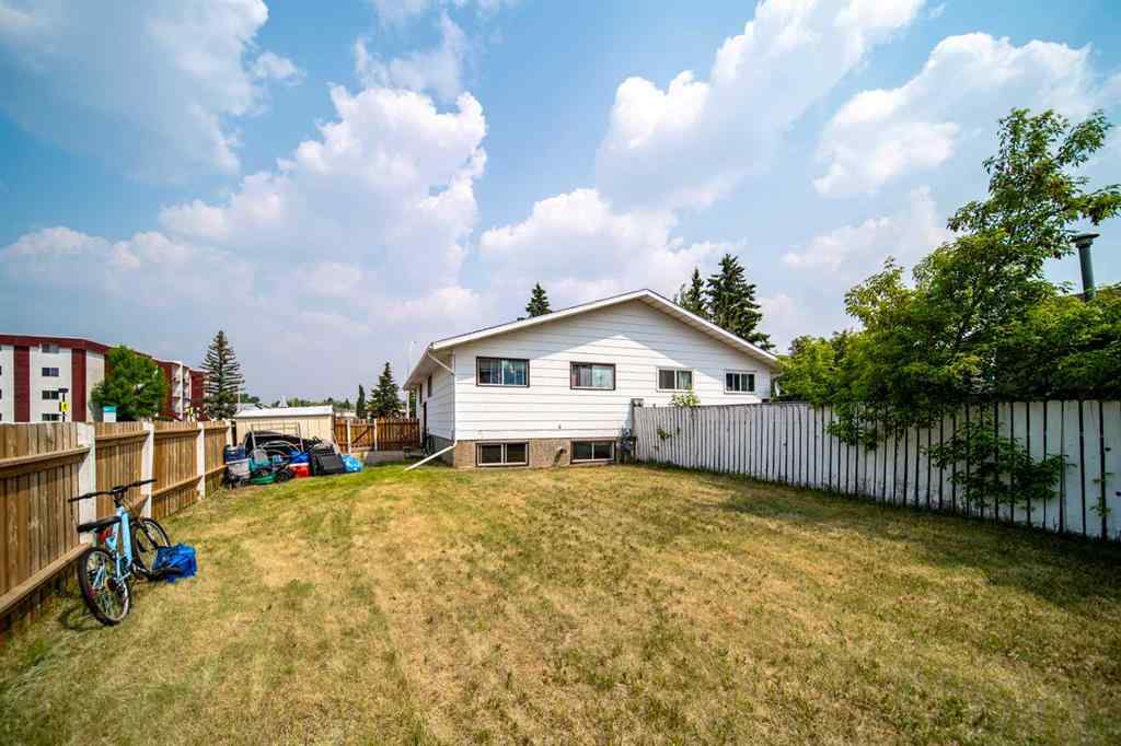 MLS® A2228342 - 1601 5 Avenue  in Wainwright Wainwright, Residential
