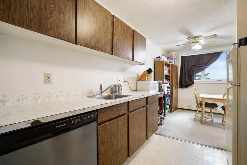 MLS® A2228359 - Unit #207 310 4 Avenue NE in Crescent Heights Calgary, Residential