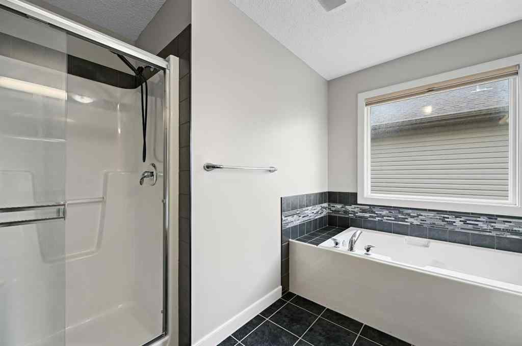 MLS® A2228362 - 102 Ravenscroft Green SE in Ravenswood Airdrie, Residential
