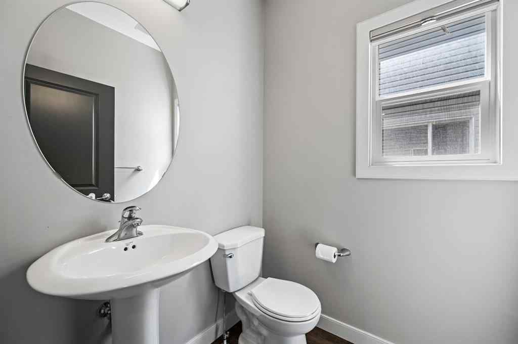 MLS® A2228362 - 102 Ravenscroft Green SE in Ravenswood Airdrie, Residential