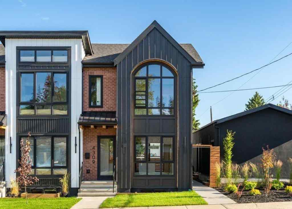 MLS® A2228371 - 4309 32 Avenue SW in Glenbrook Calgary, Residential