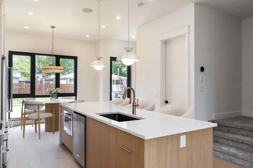 MLS® A2228371 - 4309 32 Avenue SW in Glenbrook Calgary, Residential