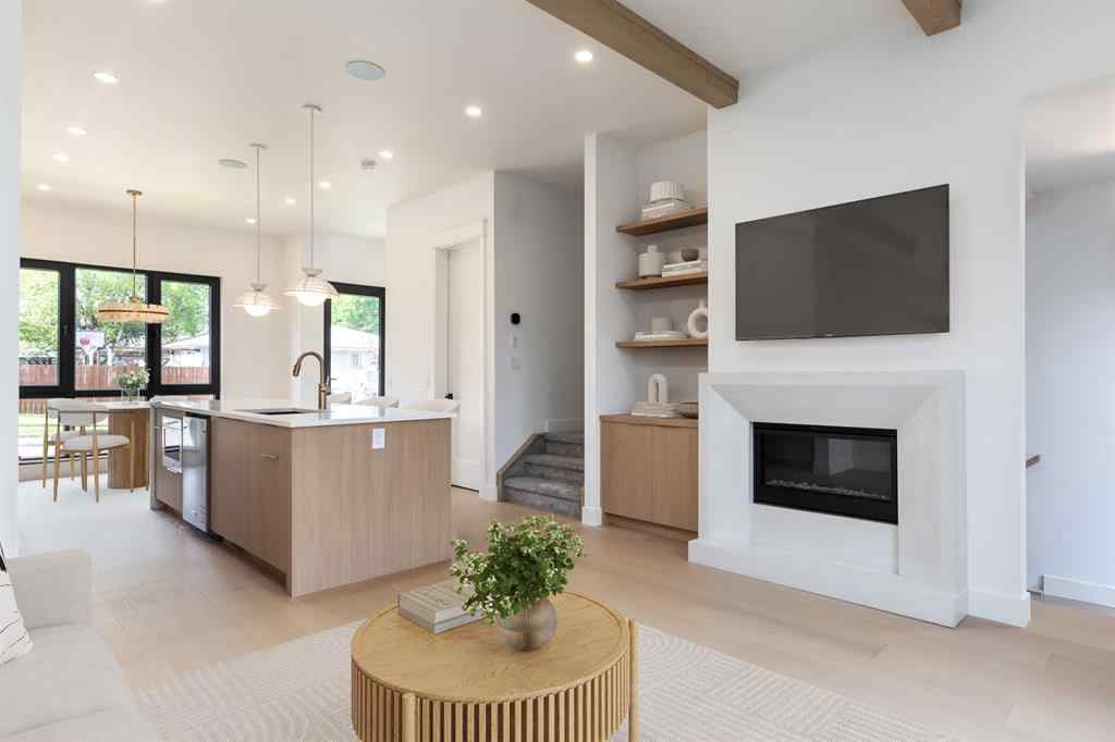 MLS® A2228371 - 4309 32 Avenue SW in Glenbrook Calgary, Residential