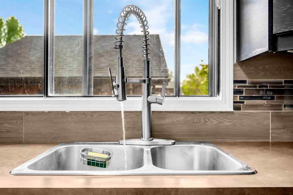 MLS® A2228394 - 54 Templegreen Road NE in Temple Calgary, Residential