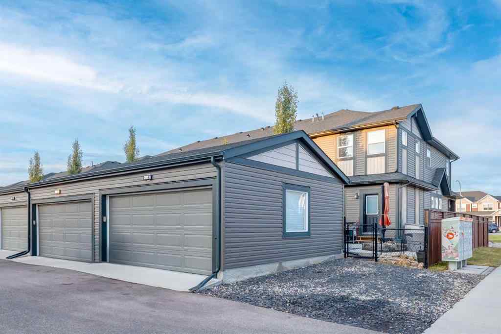 MLS® A2228395 - 1136 MIDTOWN Lane SW in Midtown Airdrie, Residential