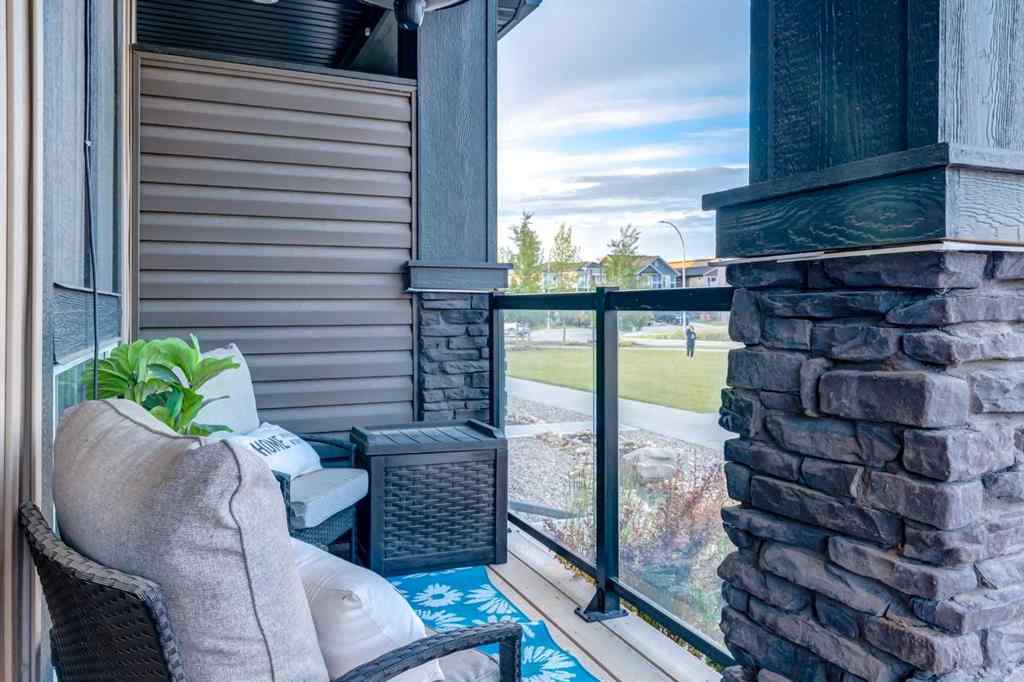 MLS® A2228395 - 1136 MIDTOWN Lane SW in Midtown Airdrie, Residential