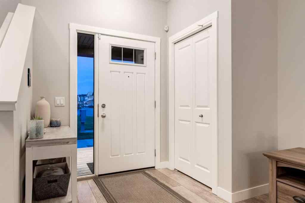 MLS® A2228395 - 1136 MIDTOWN Lane SW in Midtown Airdrie, Residential