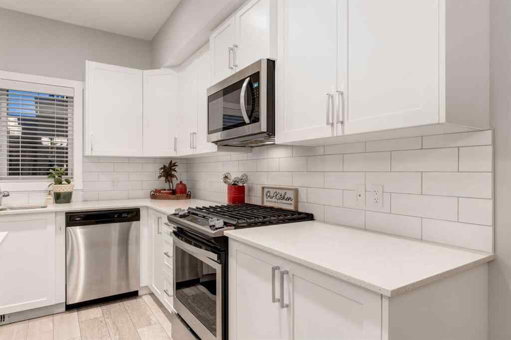 MLS® A2228395 - 1136 MIDTOWN Lane SW in Midtown Airdrie, Residential