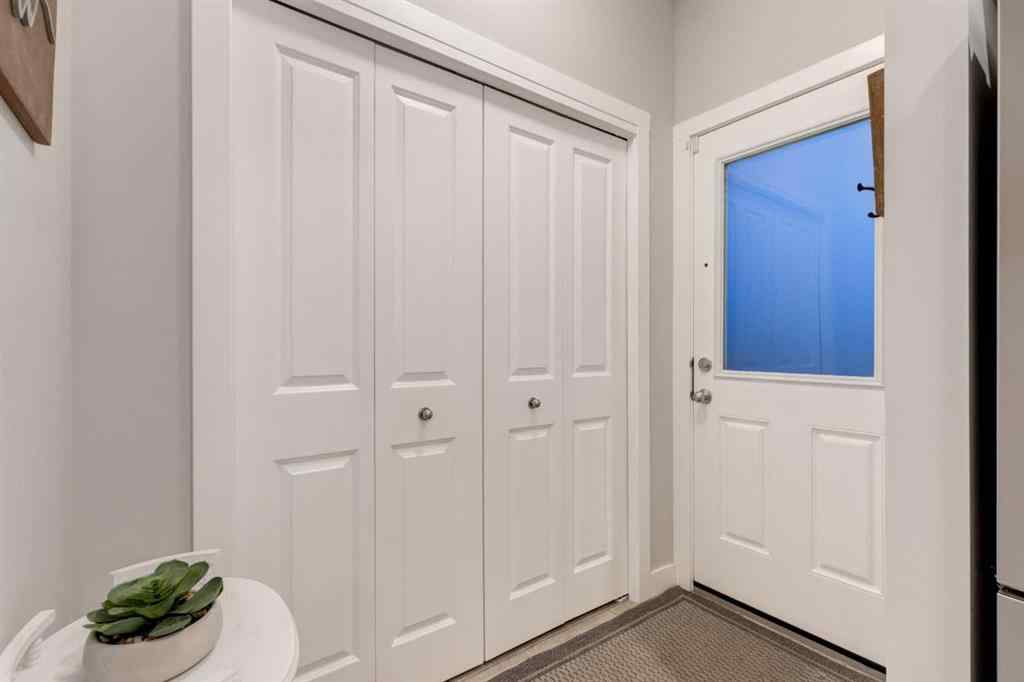 MLS® A2228395 - 1136 MIDTOWN Lane SW in Midtown Airdrie, Residential